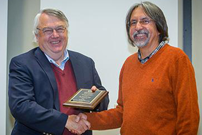 Dr. Peter Nagy, Professor, received the 2013 Bobby Pass Excellence in Grantsmanship Award at the November 18 Celebration of Land-Grant Research & Awards Program. Presenting the award is Dr. Scott Smith, Dean of the College of Agriculture.  (Photo: Matt Barton, UK)